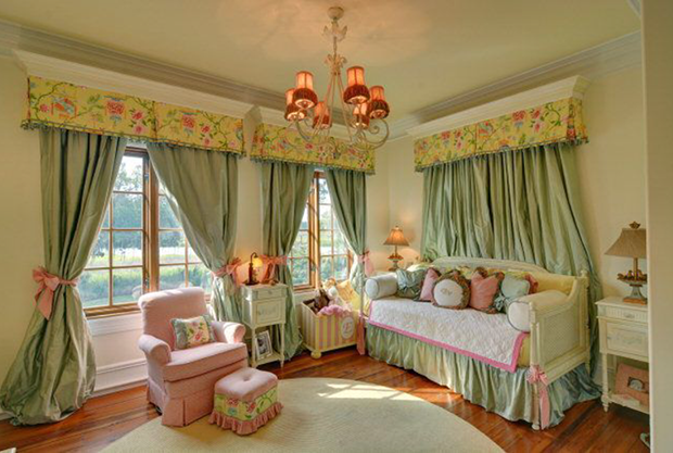 110-Hamptons-Point-Dr-St.-Simons-Isl.-Bedroom-Mint-Pink-Yellow