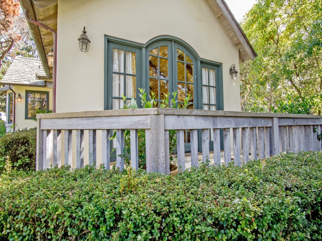 Patio-Cottage-At-Monte-Verde-And-11th-Carmel-By-the-Sea