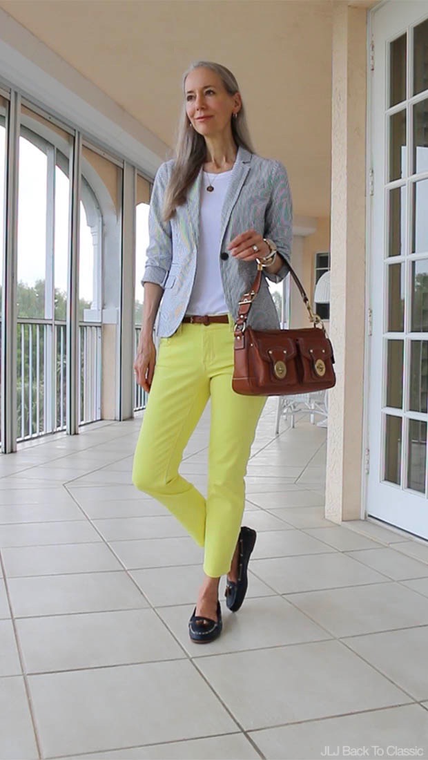 Classic-Fashion-Over-40-Seersucker-Blazer-Yellow-Skinny-Jeans-Coach-Leather-Bag