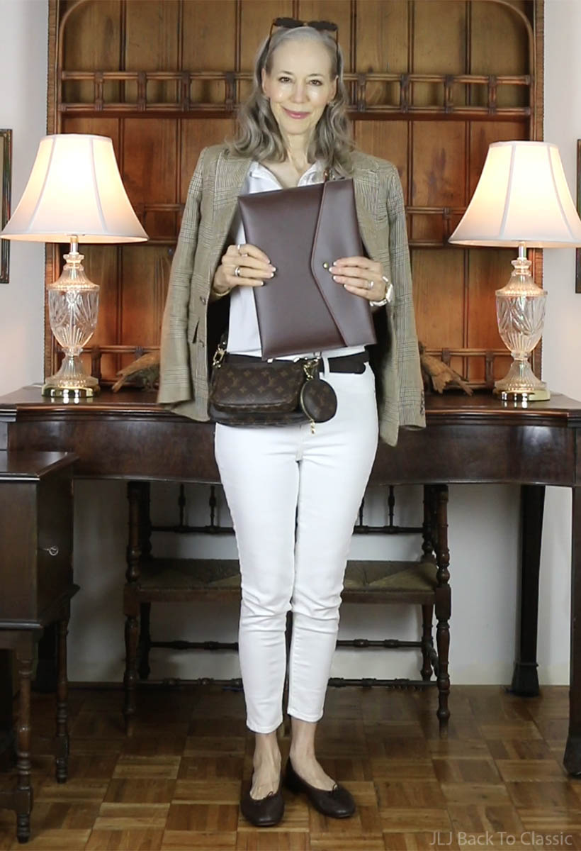 timeless, classic style, brown leather documents holder,ootd,jljbacktoclassic