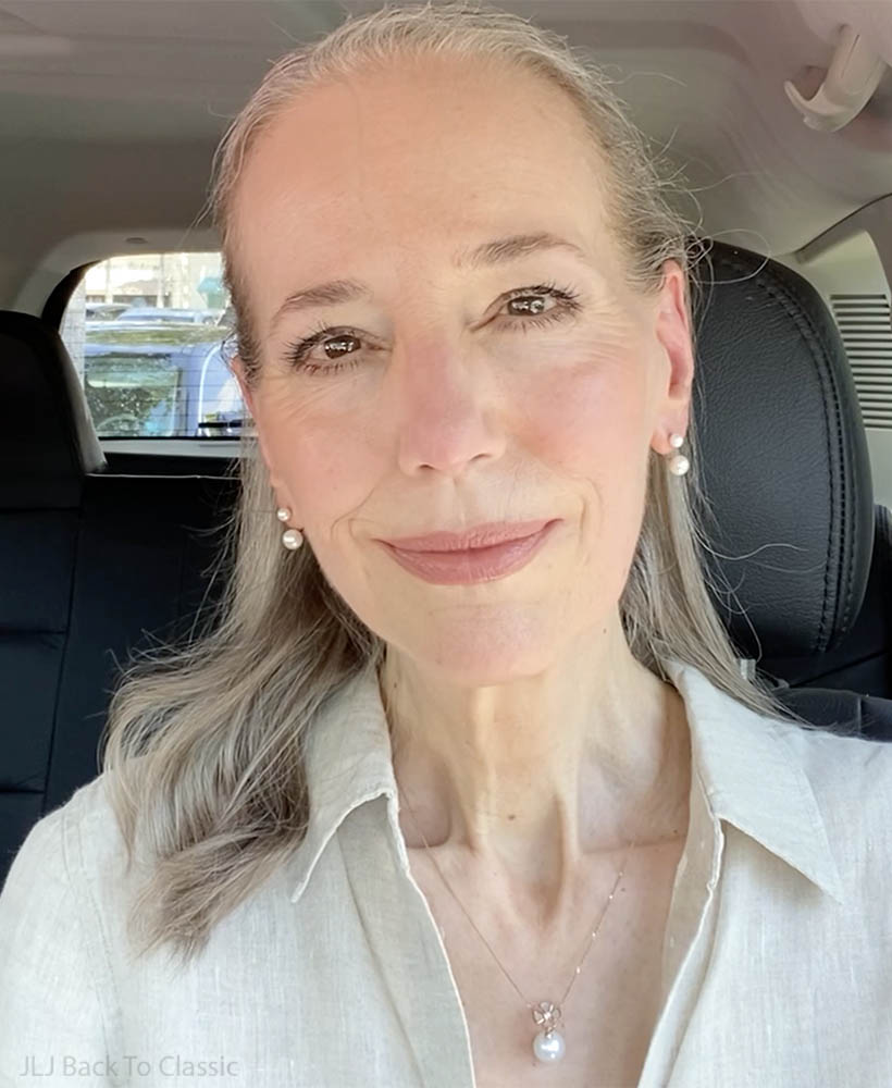 understated-elegance-gingiberi-18k-pearl-jewelry-on-60plus-influencer-janis-lyn-johnson