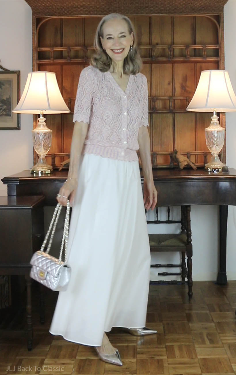 classic-fashion-60plus-influencer-janis-lyn-johnson-white-palazzo-pants-pink-sweater-6