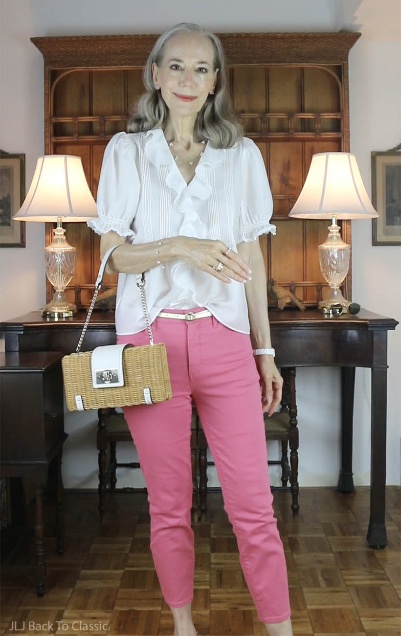 florida-60plus-inluencer-janis-lyn-johnson-white-ruffle-top-coral-jeans-ootd-2