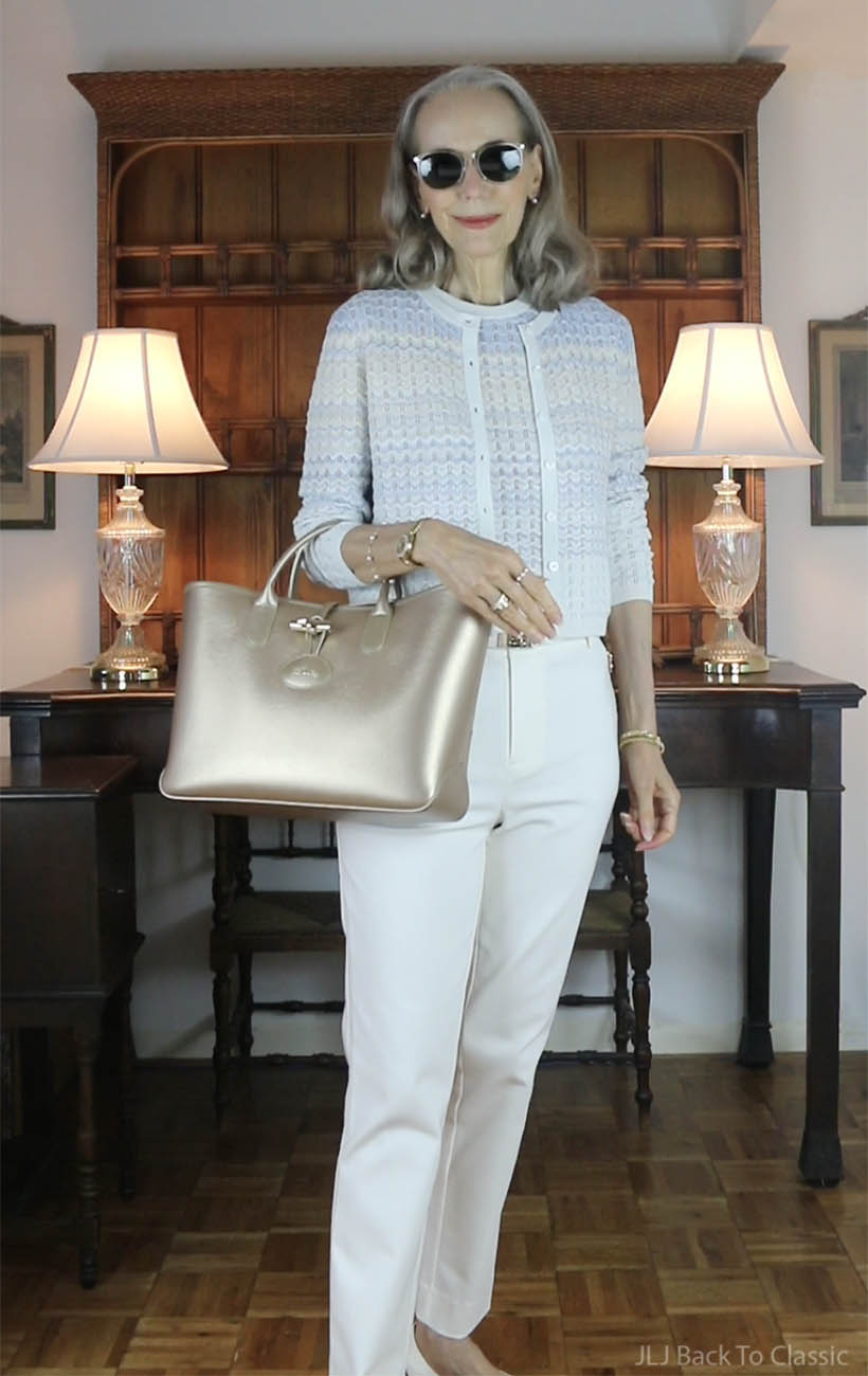 longchamp-large-le-roseau-blue-gradient-sweater-twinset-white-pants-ootd-6