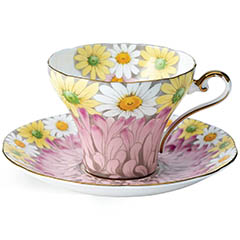 Aynsley_Daisy_Corset_Tea_Cup_and_Saucer