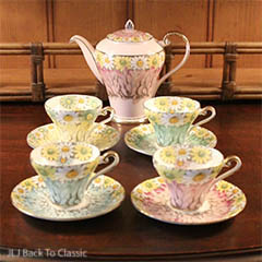 aynsley-corset-daisy-teapot-teacups-and-saucers-jljbacktoclassic