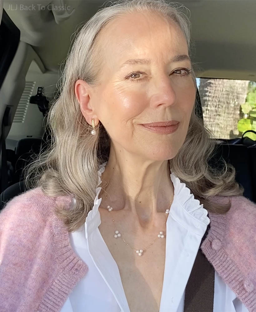 classic-clean-beauty-65plus-janis-lyn-johnson-in-jane-iredale-mineral-powder-foundation