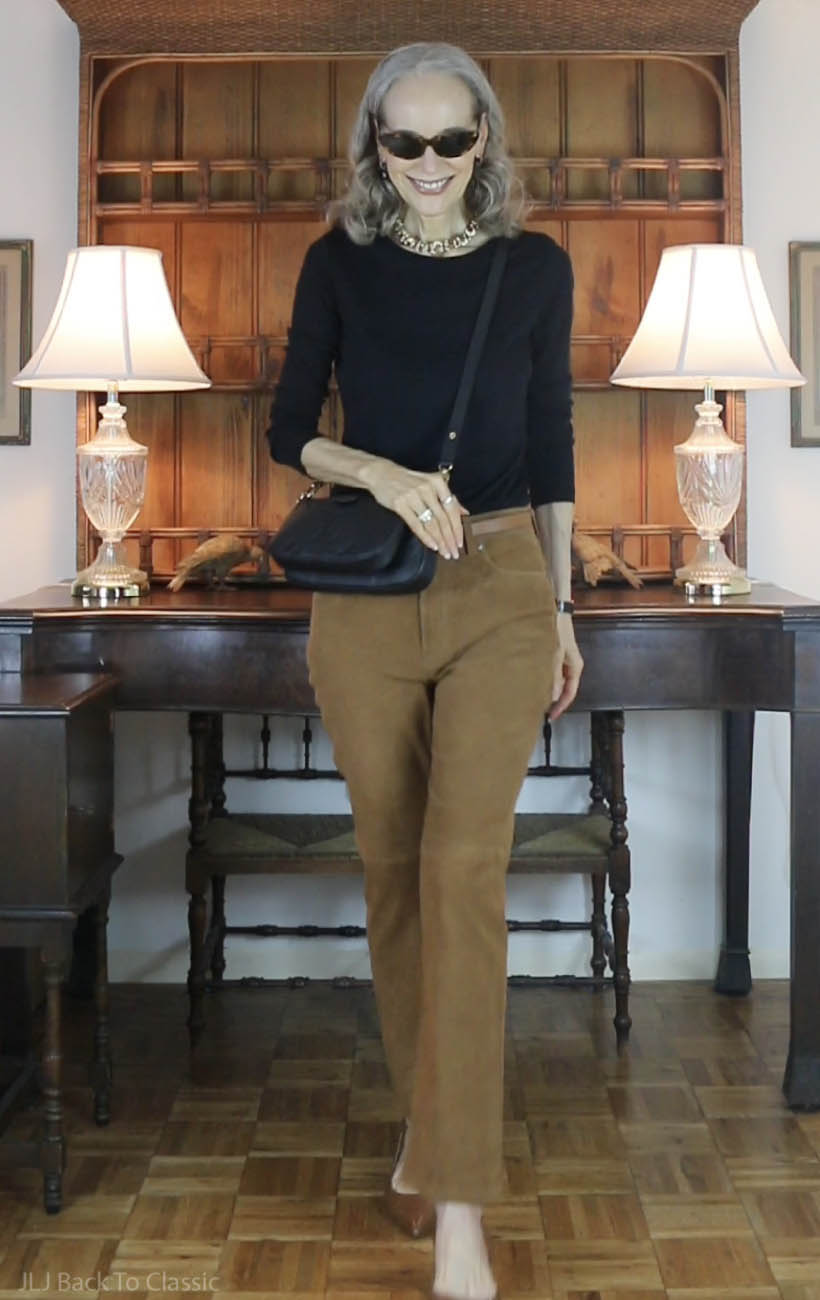 louis-vuitton-black-multi-pochette-ralph-lauren-tan-suede-pants-black-tee-6