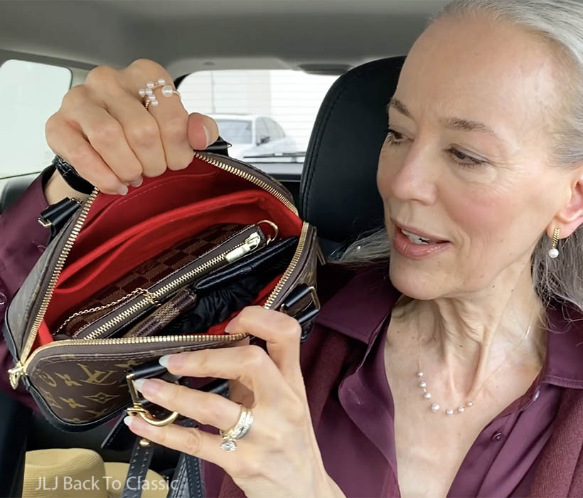 louis-vuitton-world-tour-monogram-alma-bb-whats-in-my-bag