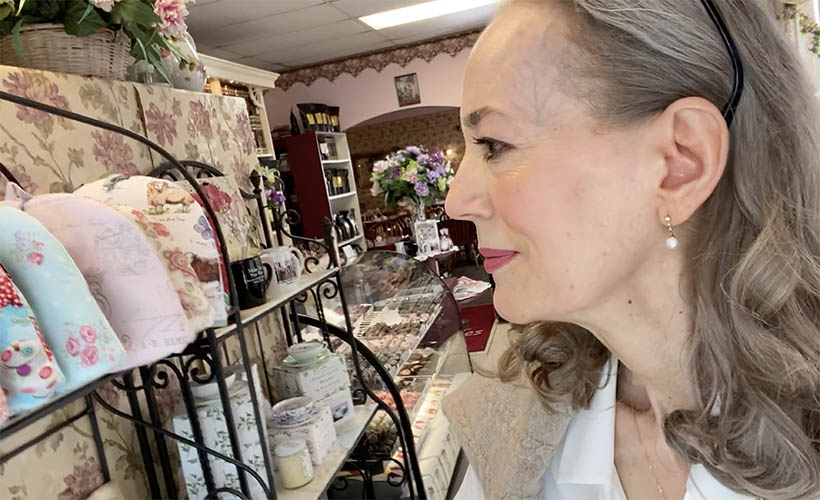 vlog-brambles-english-tea-room-5th-ave-naples-fl-jljbacktoclassic-2a