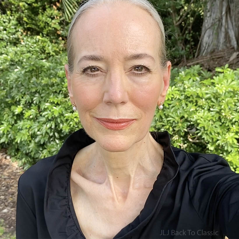 jane-iredale-loose-powder-refillable-brush-how-to-janis-lyn-johnson-after-1