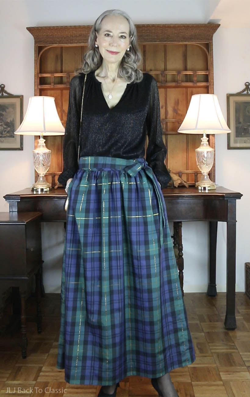 Blackwatch-Plaid-Maxi-Skirt-Black-Cropped-Lady-Jacket-OOTD-2