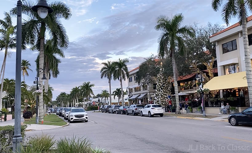 naples-fl-vlog-ridgway-bar-and-grill-christmas-2025-jljbacktoclassic-5