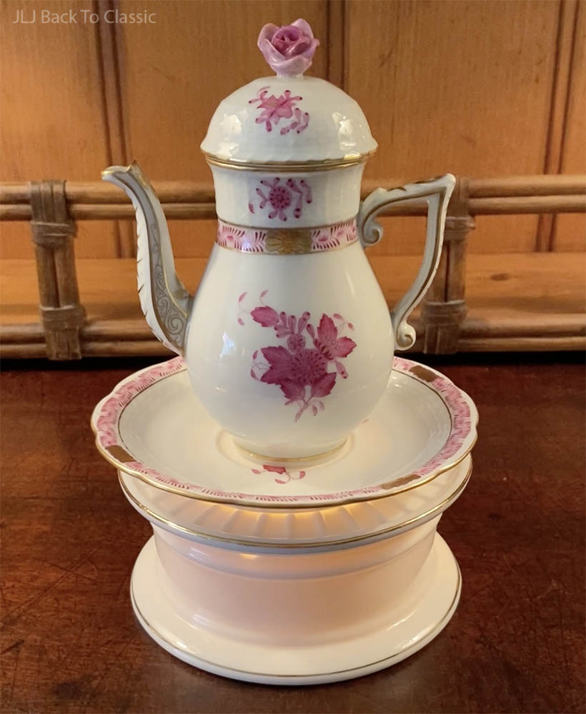 herend-Apponyi-chinese-bouquet-raspberry-1-cyp-coffeepot-saucer-and-warmer-jljbacktoclassic