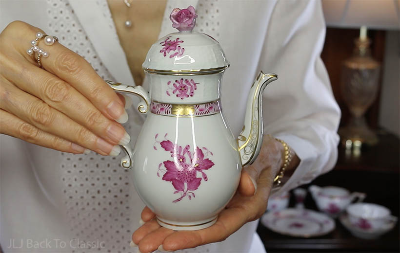 herend-apponyi-chinese-bouquet-raspberry-coffee-pot-with-rose-nob-lid-jljbacktoclassic
