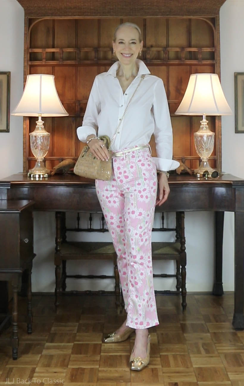 classic-florida-preppy-lilly-pulitzer-printed-jeans-white-shirt-jljbackktoclassic-2