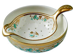 fortnum-and-mason-cloverleaf-porcelain-tea-strainer-and-bowl.