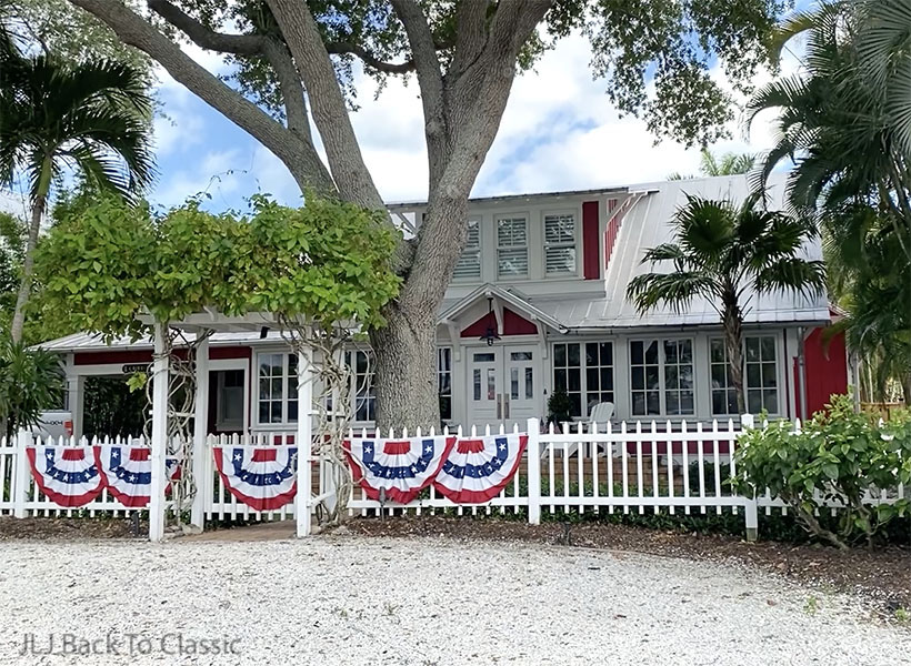 classic-cottage-on-broad-avenue-south-across-from-olde-naples-hotel-jljbacktoclassic