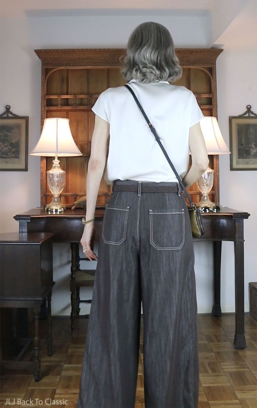 louis-vvuitton-monogram-double-zip-pochette-brown-jeans-ootd-4