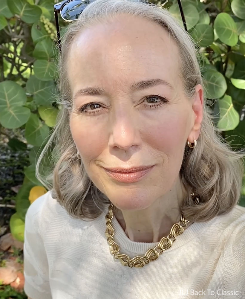 timeless-style-clean-beauty-jane-iredale-loose-mineral-foundation-janis-lyn-johnson-age66