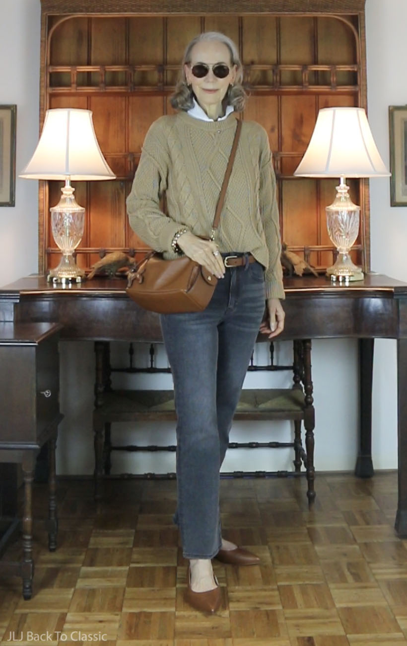 timeless-style-influencer-janislynjohnson-ralph-lauren-blaike-bag-quince-bella-kickflare-jeans-1