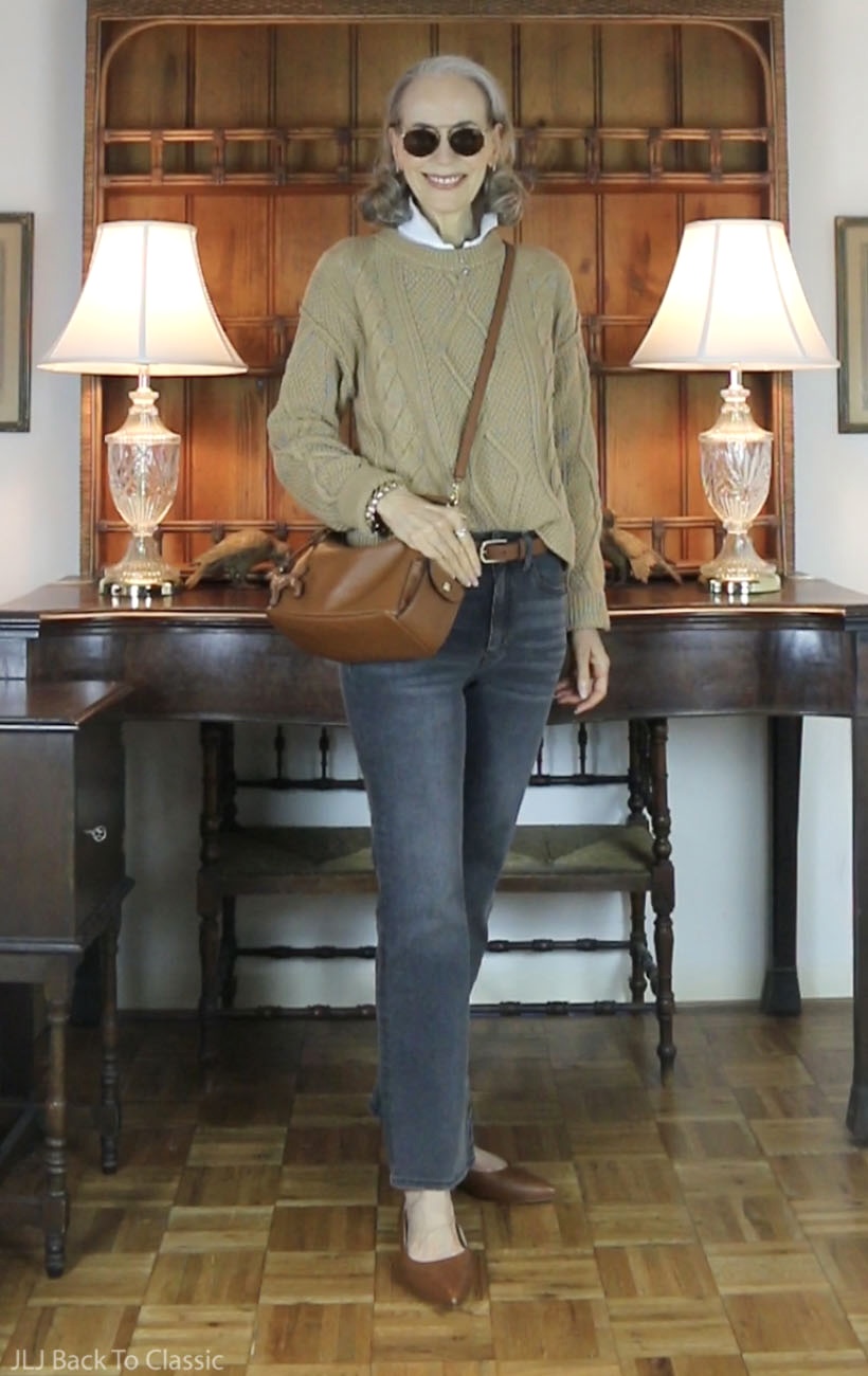 timeless-style-influencer-janislynjohnson-ralph-lauren-blaike-bag-quince-bella-kickflare-jeans-6